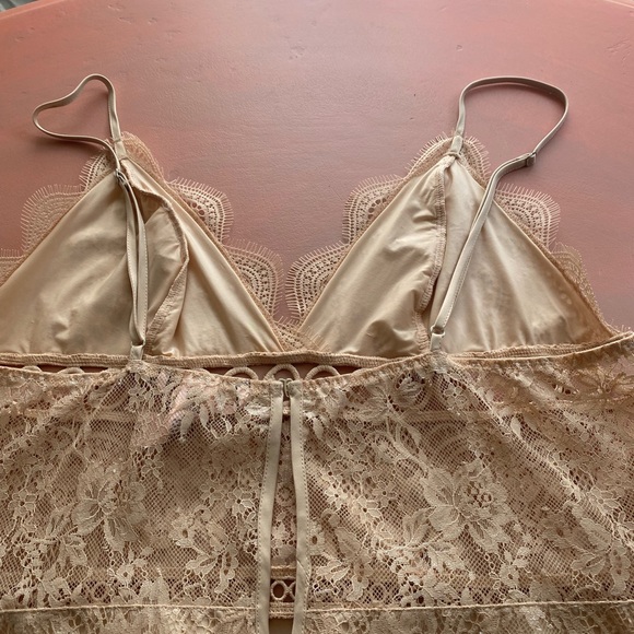 Victoria Secret size L slip dress light pink lace - Picture 7 of 7